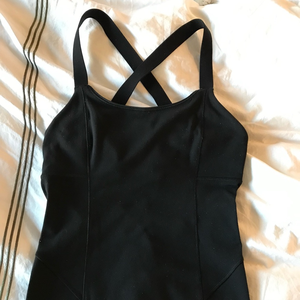 LULULEMON BLACK TANK size 6/8